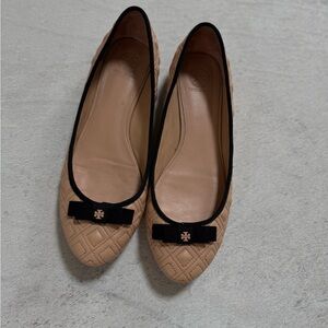 Tory Burch Beige Quilted Flats with Black Trim
